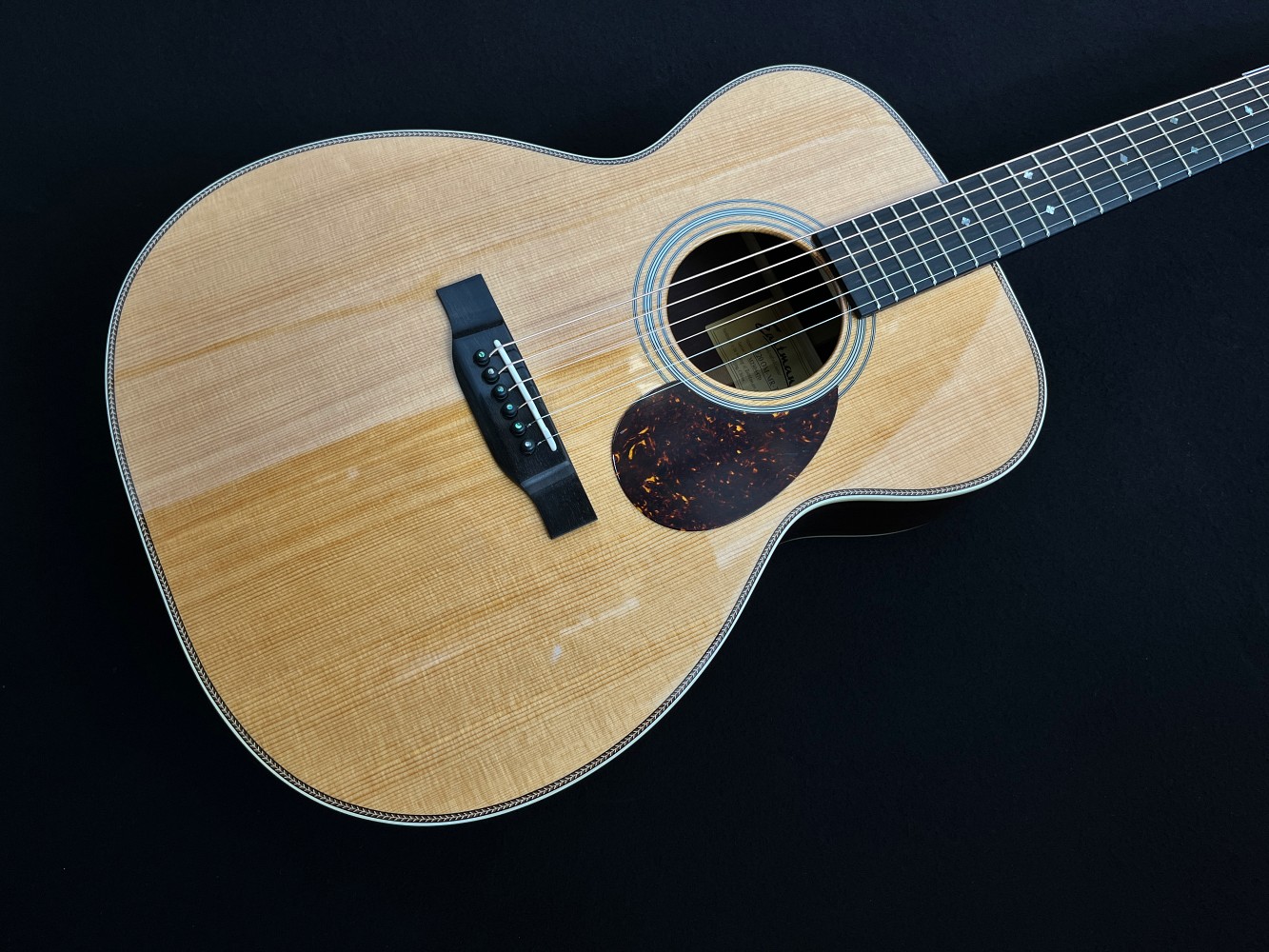 Eastman E20OM-MR-TC41000