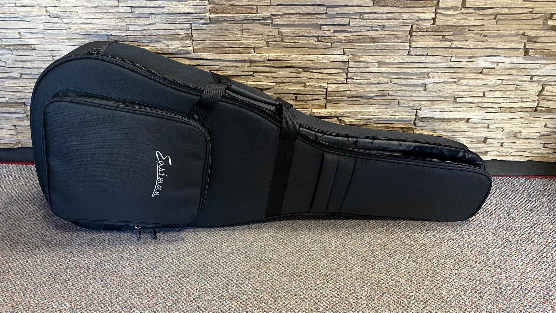 Eastman gig bag hotsell
