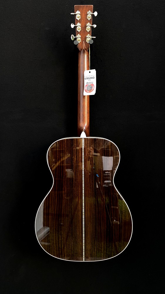 Martin 00028_26911000