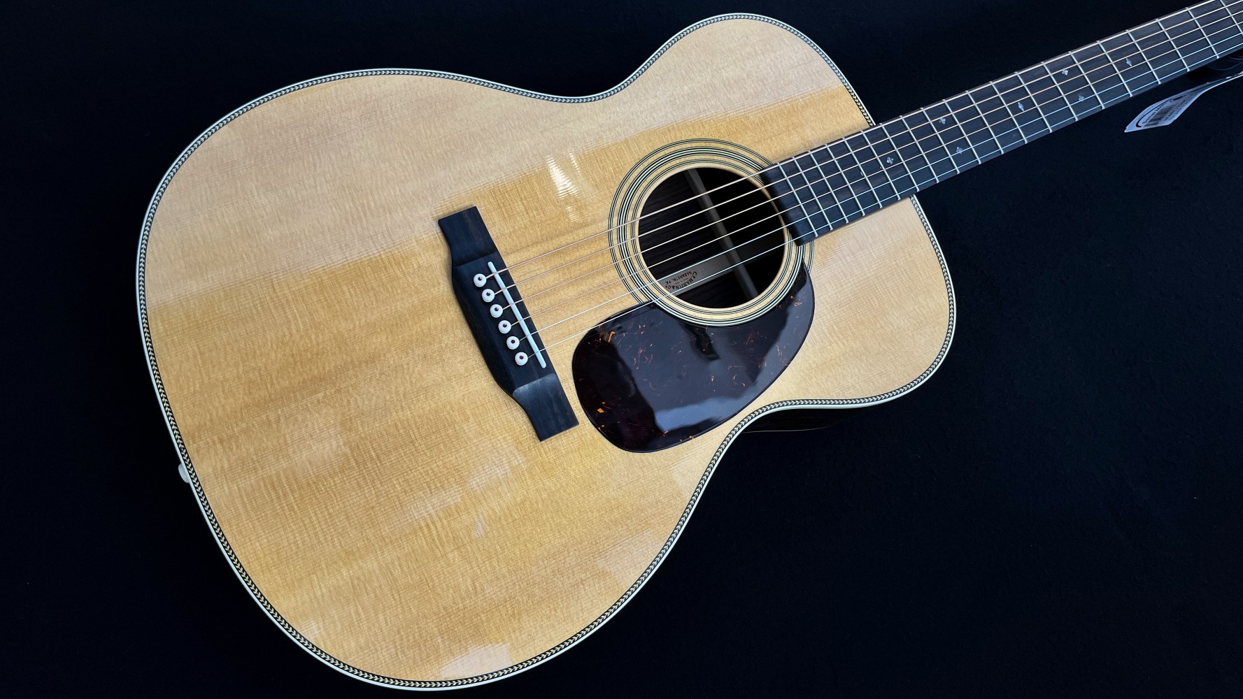 Martin 00028_48381000