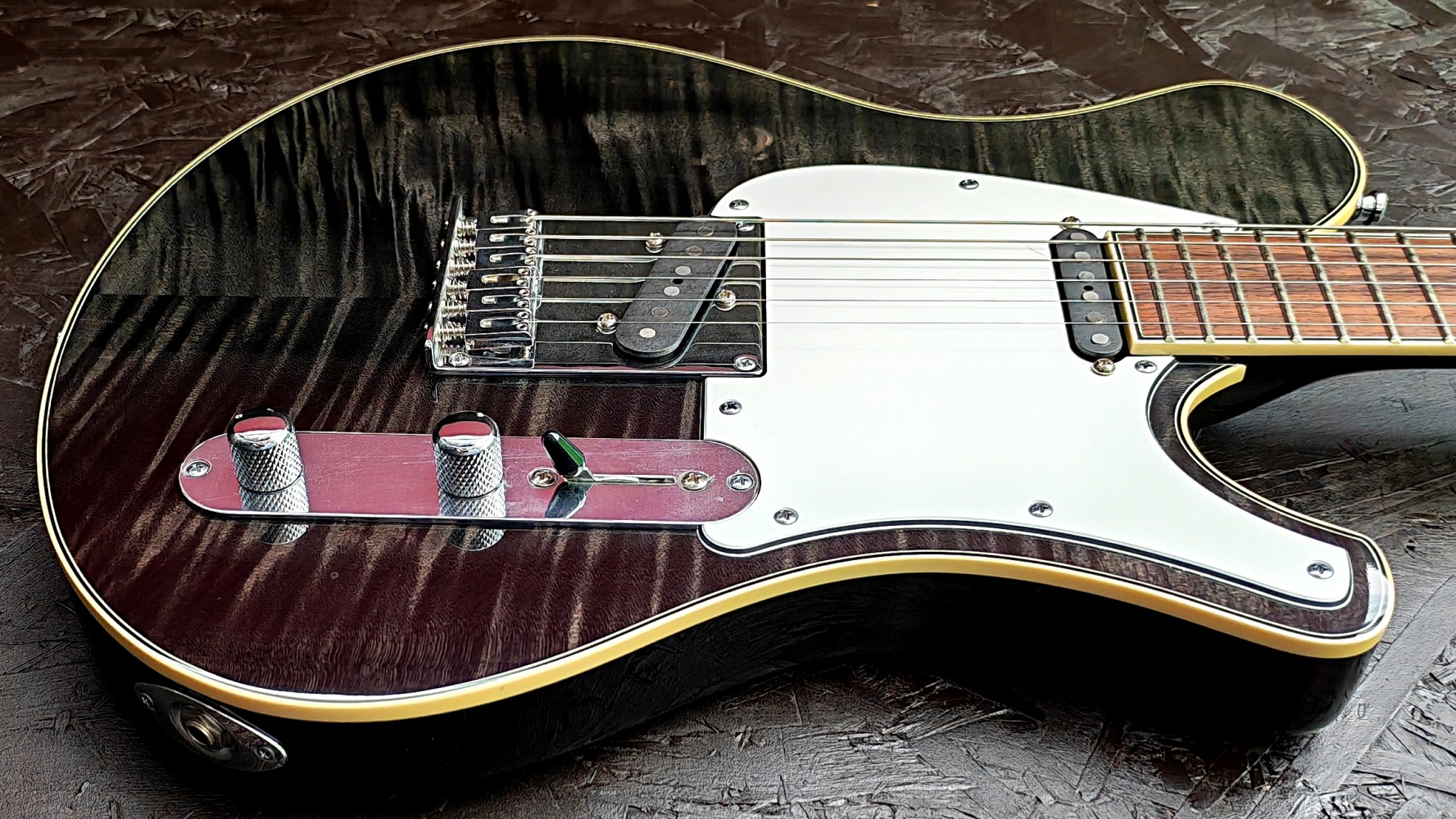 Mayones Legend T2 6 Graphite Burst Flamed Maple NOS – Bild 10